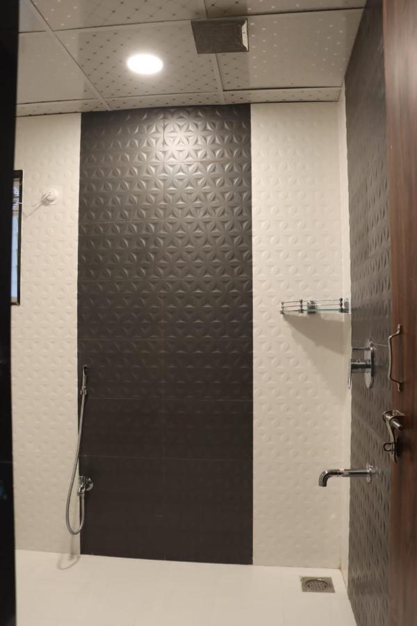 Pawan Executive Tuljapur 외부 사진