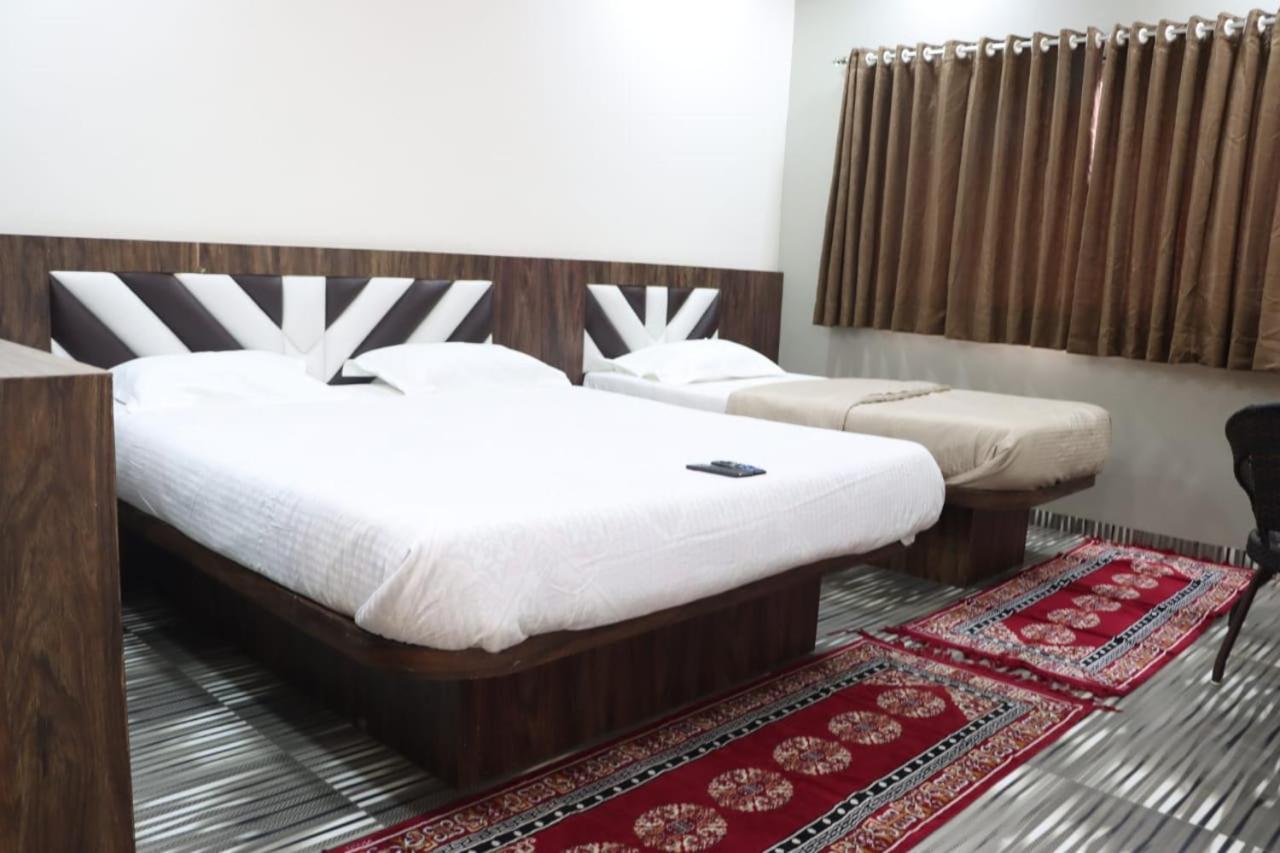 Pawan Executive Tuljapur 외부 사진