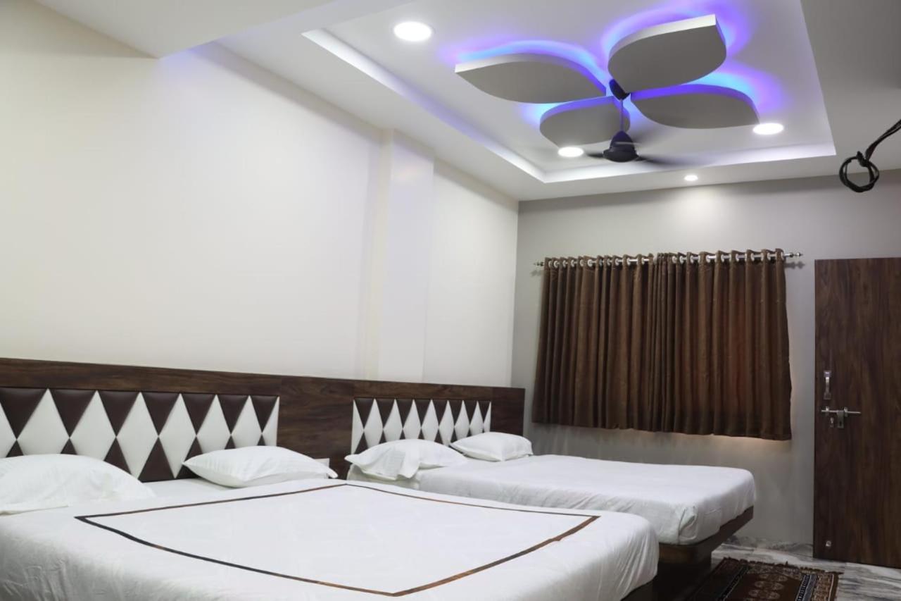 Pawan Executive Tuljapur 외부 사진