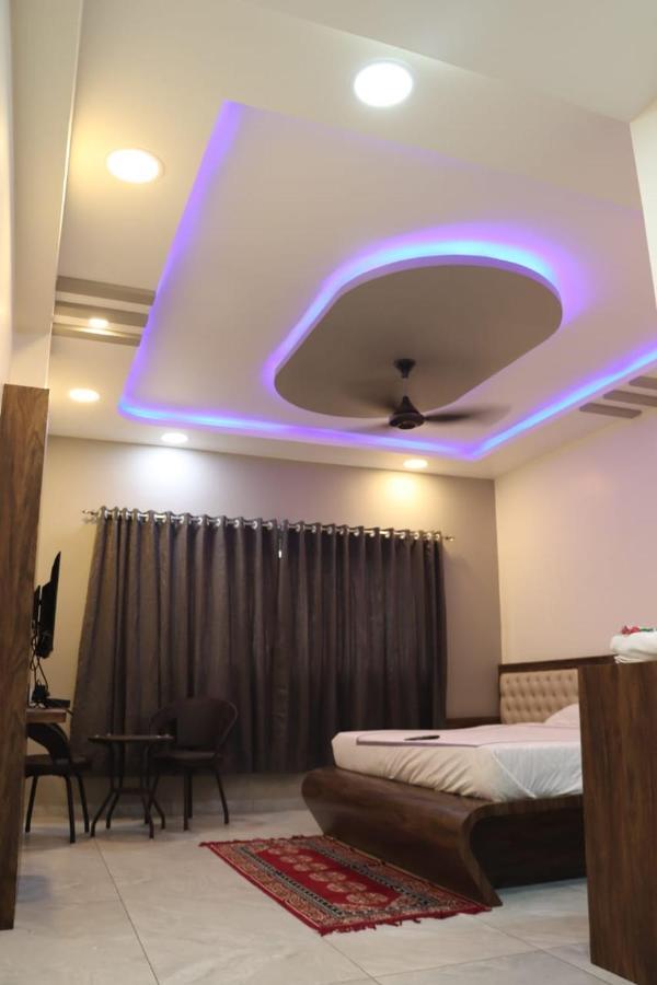 Pawan Executive Tuljapur 외부 사진