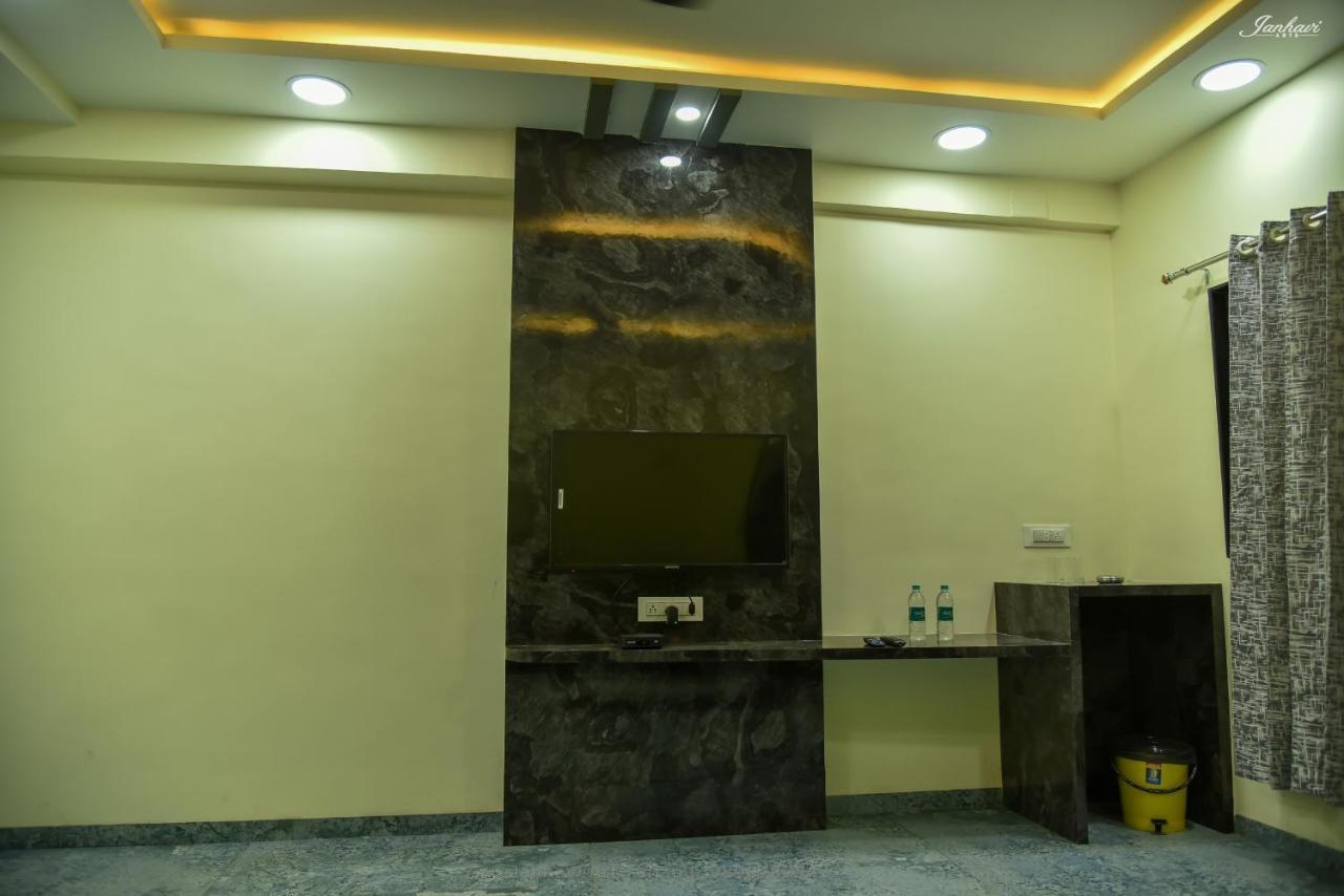 Pawan Executive Tuljapur 외부 사진