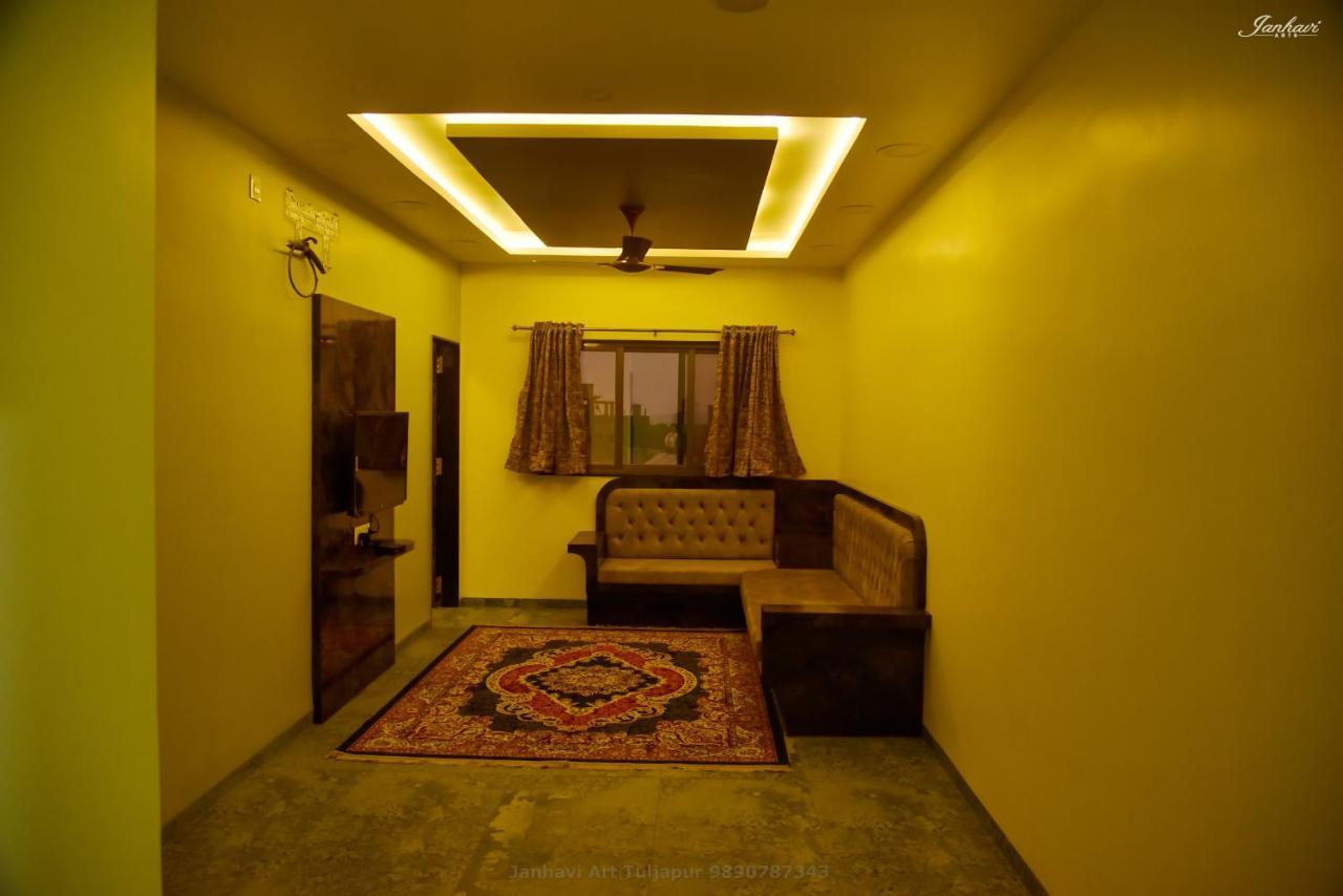Pawan Executive Tuljapur 외부 사진